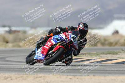 media/Oct-02-2025-Racers Edge (Thu) [[2c91cb6ab3]]/2-A Group/Session 3-Turn 4 Part 2 (1145am)/